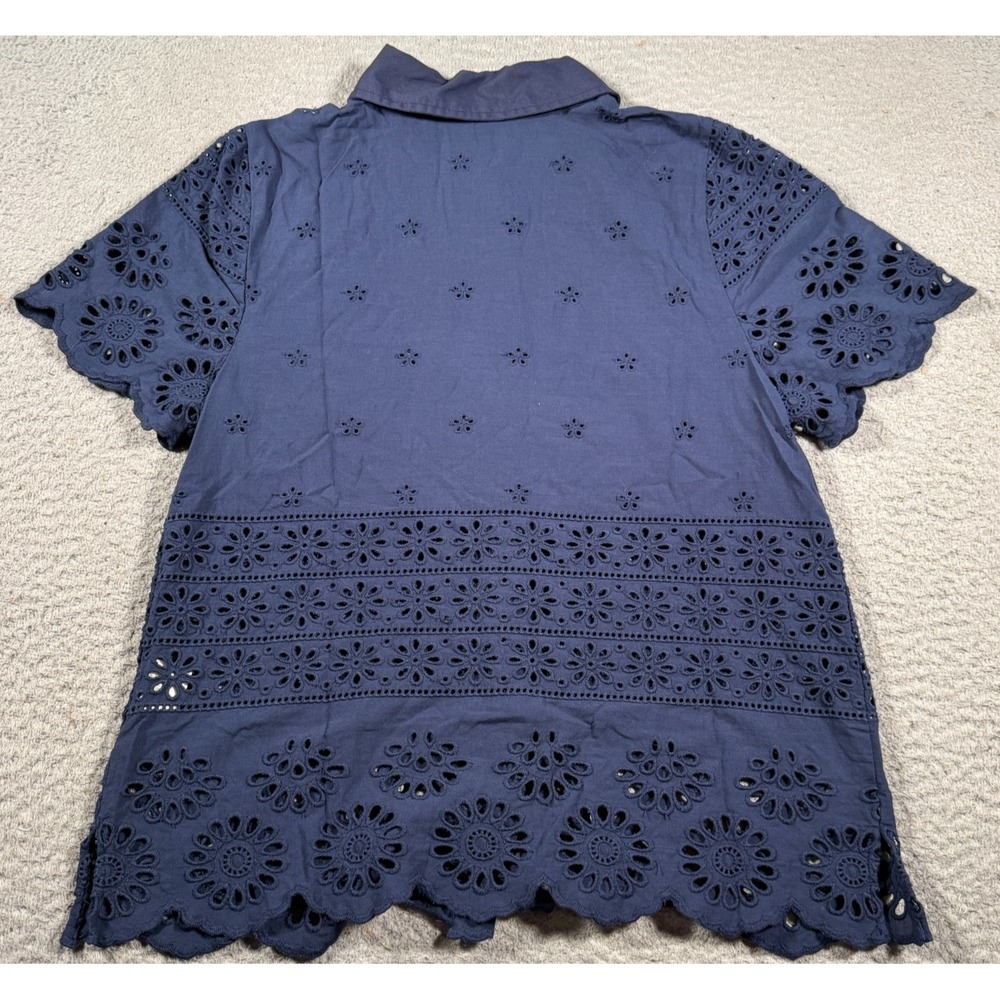 ModCloth Shirt Blouse Womens Medium Blue Short Sleeve Eyelet Lace Button Front - Picture 2 of 7